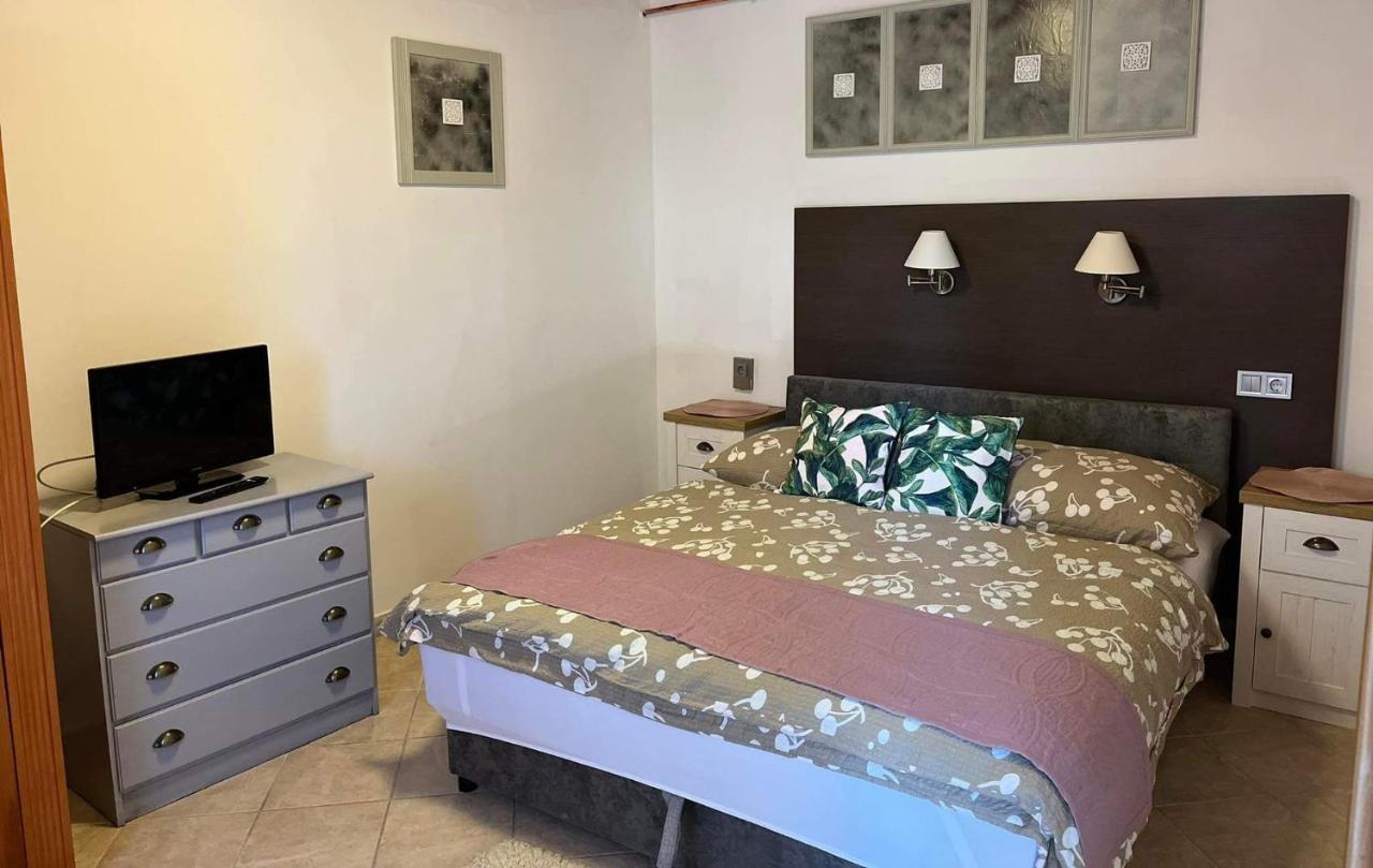 Rozsa Apartman Zalakaros Apartment Ngoại thất bức ảnh