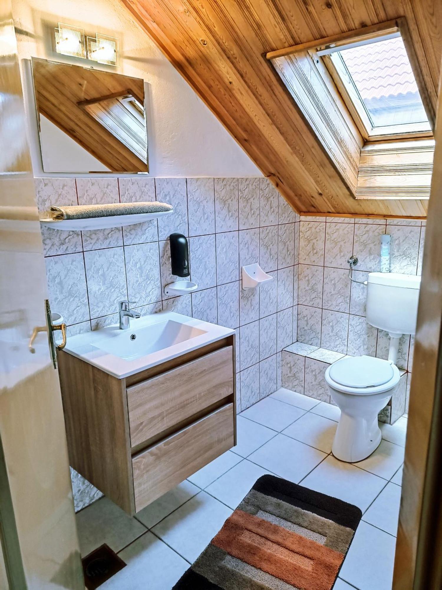 Rozsa Apartman Zalakaros Apartment Ngoại thất bức ảnh